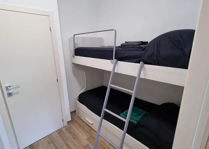 Corallo * 雷卡纳蒂港